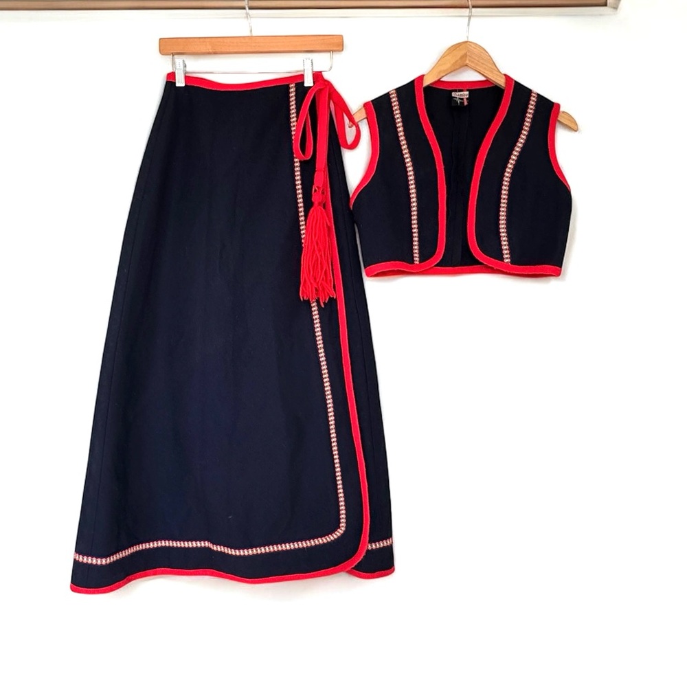 danico wool skirt set